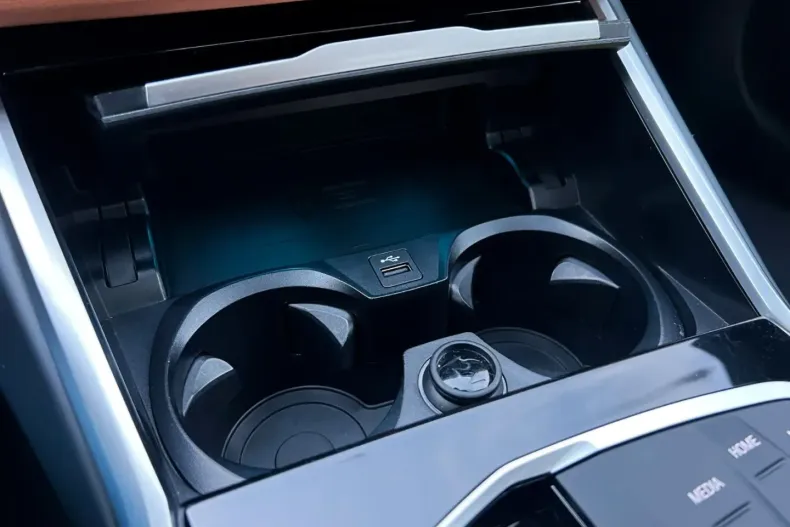 BMW 320 din 2024 cu 27.847 km - oferta BMW171977 - foto 23