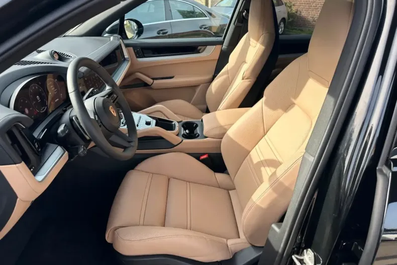 Porsche Cayenne din 2023 cu 11.000 km - oferta POR171979 - foto 8