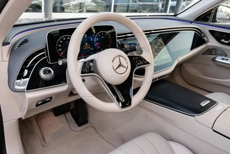 Mercedes-Benz E 200 din 2025 cu 7.480 km - oferta MER171992 - foto 4