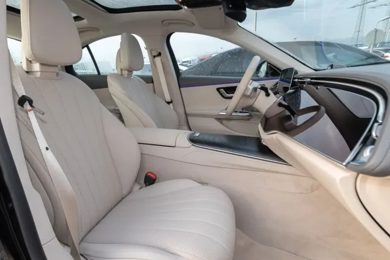 Mercedes-Benz E 200 din 2025 cu 7.480 km - oferta MER171992 - foto 10