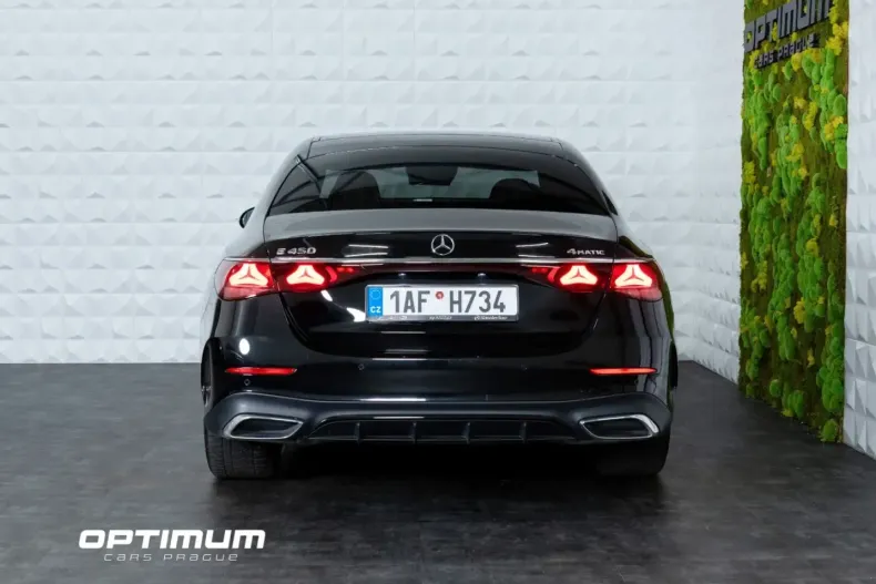 Mercedes-Benz E 450 din 2024 cu 30.564 km - oferta MER171993 - foto 4