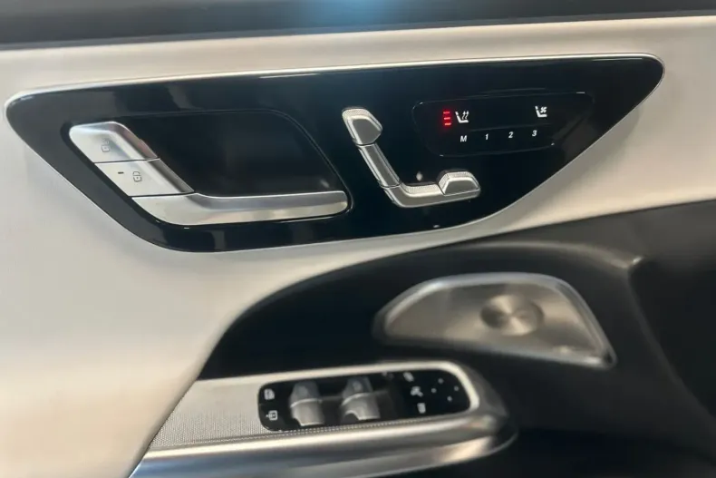 Mercedes-Benz E 53 AMG din 2024 cu 20.000 km - oferta MER171994 - foto 11