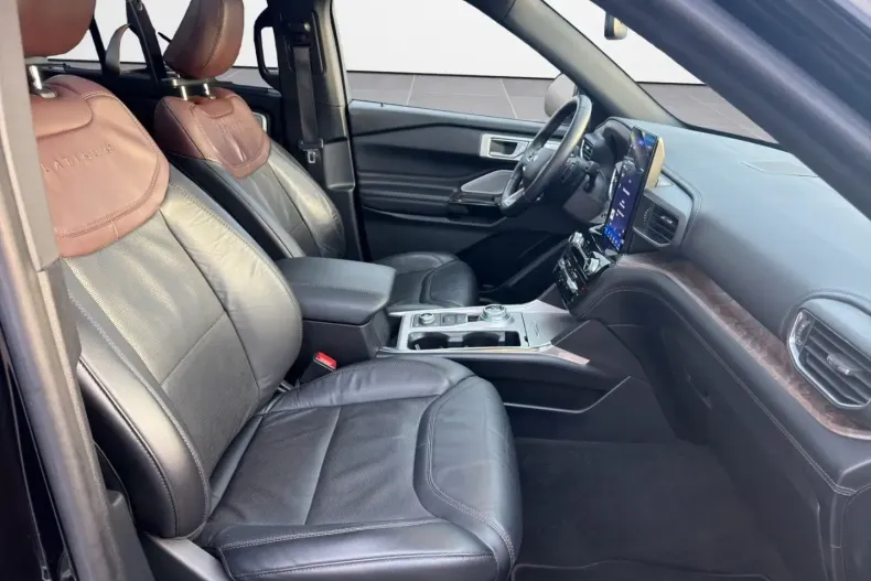 Ford Explorer din 2022 cu 50.650 km - oferta FOR171995 - foto 14