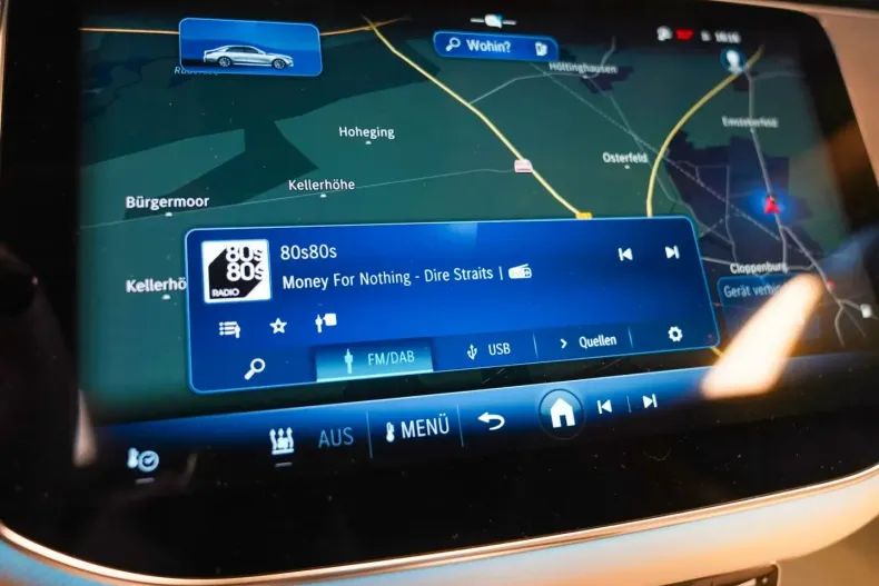 Mercedes-Benz E 300 din 2024 cu 33.461 km - oferta MER171996 - foto 21