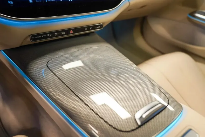 Mercedes-Benz E 300 din 2024 cu 33.461 km - oferta MER171996 - foto 22