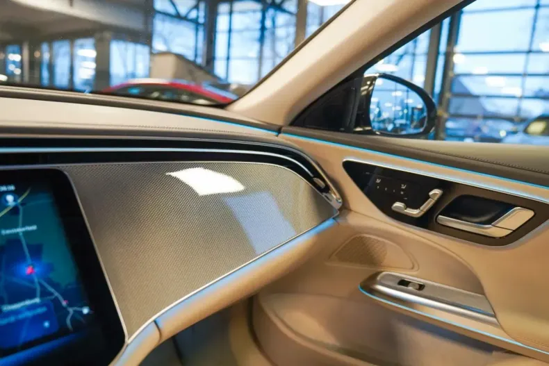 Mercedes-Benz E 300 din 2024 cu 33.461 km - oferta MER171996 - foto 23