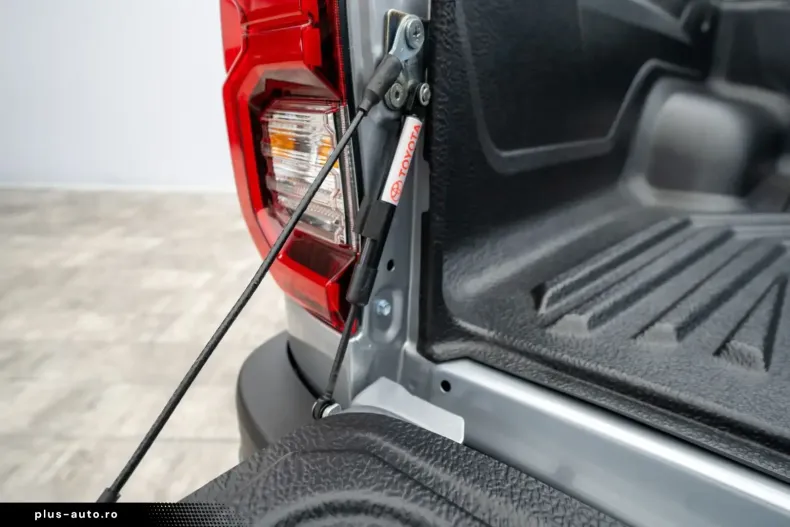 Toyota Hilux din 2025 cu 2.000 km - oferta TOY172006 - foto 28