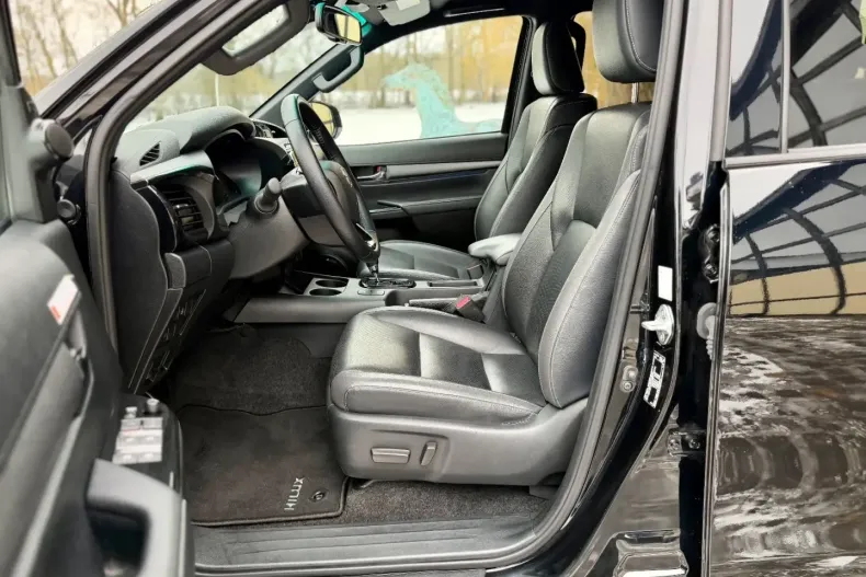 Toyota Hilux din 2024 cu 42.987 km - oferta TOY172009 - foto 20