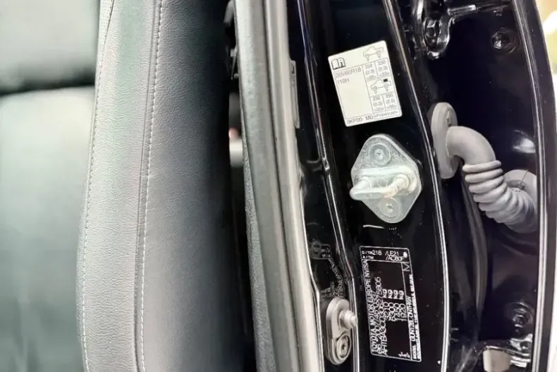 Toyota Hilux din 2024 cu 42.987 km - oferta TOY172009 - foto 29