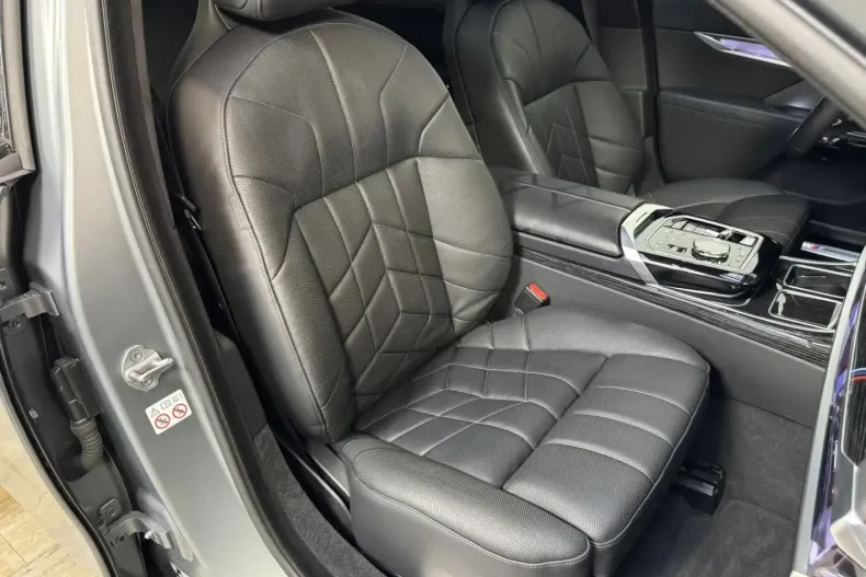 BMW 740 din 2024 cu 27.400 km - oferta BMW172010 - foto 34