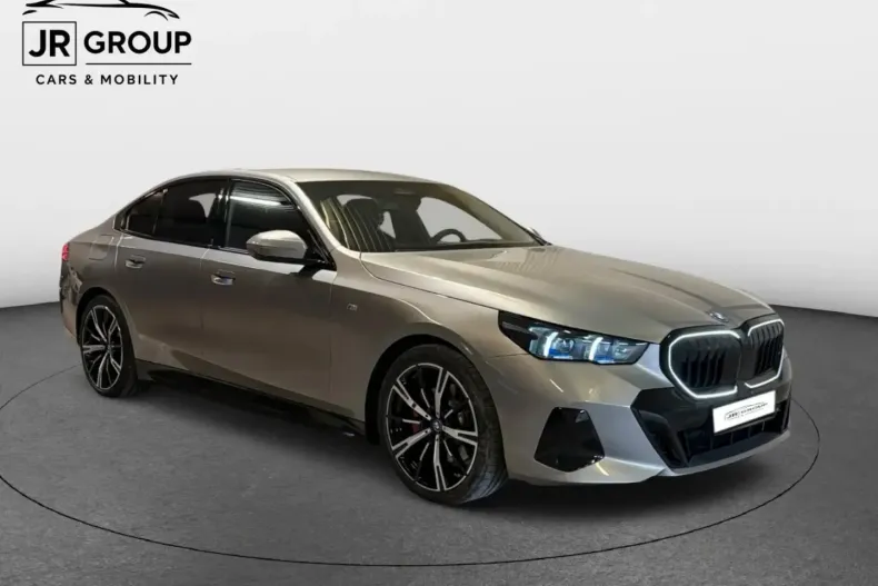 BMW 530 din 2025 cu 14.000 km - oferta BMW172024 - foto 4