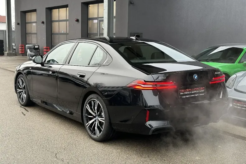 BMW 530 din 2025 cu 14.300 km - oferta BMW172028 - foto 8