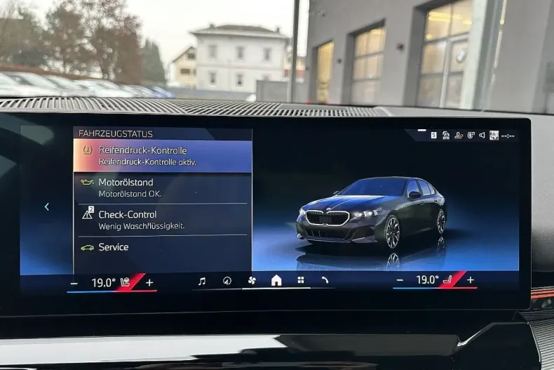 BMW 530 din 2025 cu 14.300 km - oferta BMW172028 - foto 36