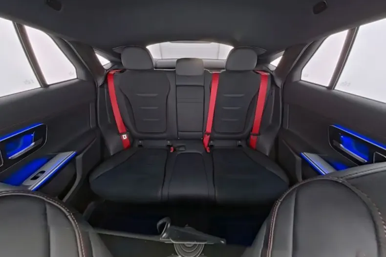 Mercedes-Benz GLC 43 AMG din 2024 cu 22.900 km - oferta MER172047 - foto 9