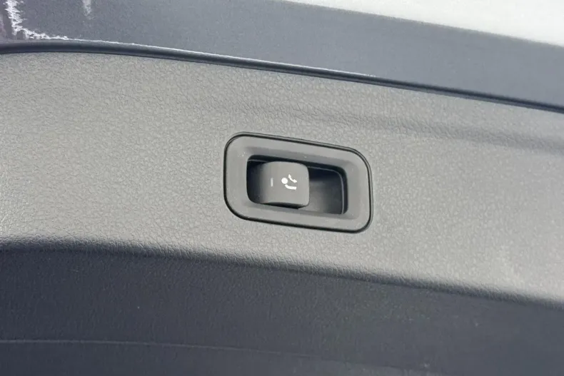 Mercedes-Benz GLE 53 AMG din 2025 cu 15.388 km - oferta MER172070 - foto 17