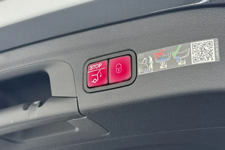 Mercedes-Benz GLE 53 AMG din 2025 cu 15.388 km - oferta MER172070 - foto 18