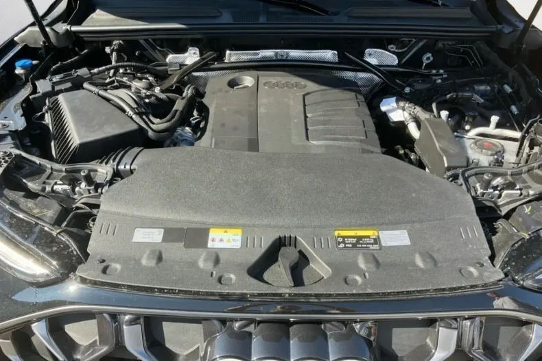 Audi Q5 din 2025 cu 9.189 km - oferta AUD172087 - foto 10