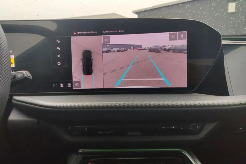 Audi Q5 din 2025 cu 12.500 km - oferta AUD172089 - foto 16