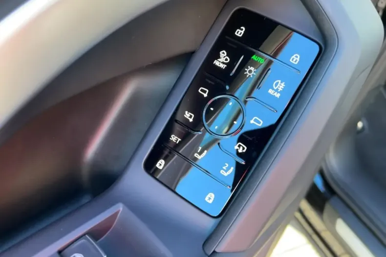 Audi Q5 din 2025 cu 10.500 km - oferta AUD172091 - foto 16