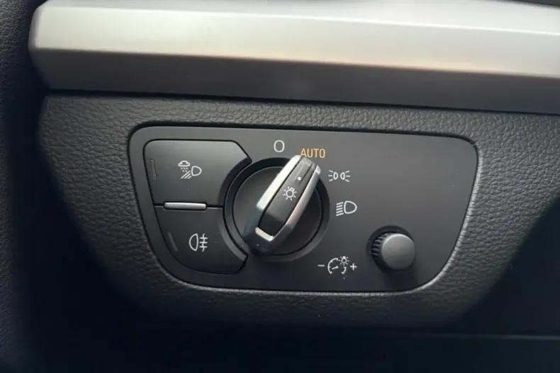 Audi Q5 din 2022 cu 66.596 km - oferta AUD172102 - foto 19