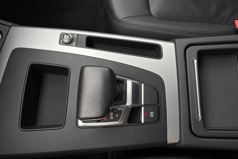 Audi Q5 din 2022 cu 66.596 km - oferta AUD172102 - foto 25