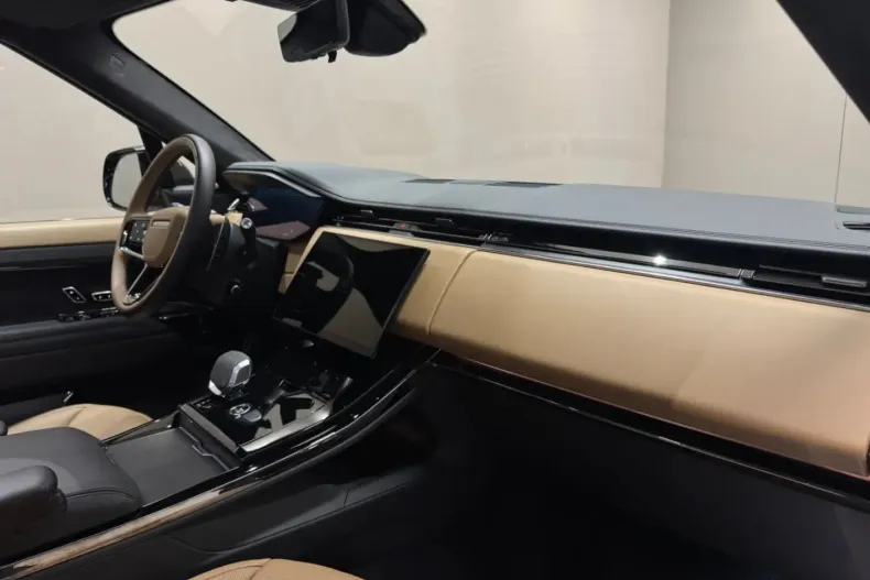 Land Rover Range Rover Sport din 2024 cu 36.000 km - oferta LAN172112 - foto 17