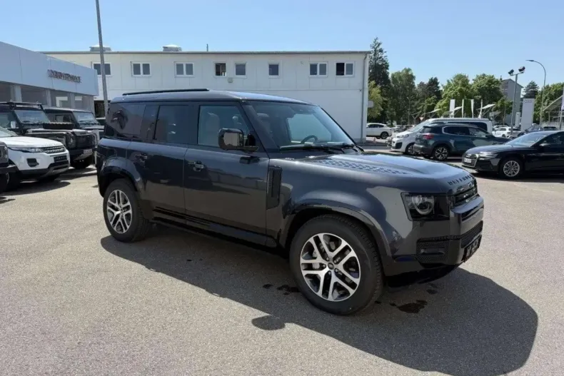 Land Rover Defender din 2024 cu 8.500 km - oferta LAN172119 - foto 2