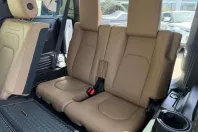 Land Rover Defender din 2024 cu 8.500 km - oferta LAN172119 - foto 12