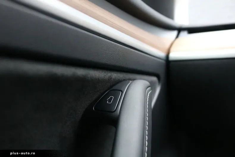 Tesla Model 3 din 2022 cu 5.637 km - oferta TES172142 - foto 34