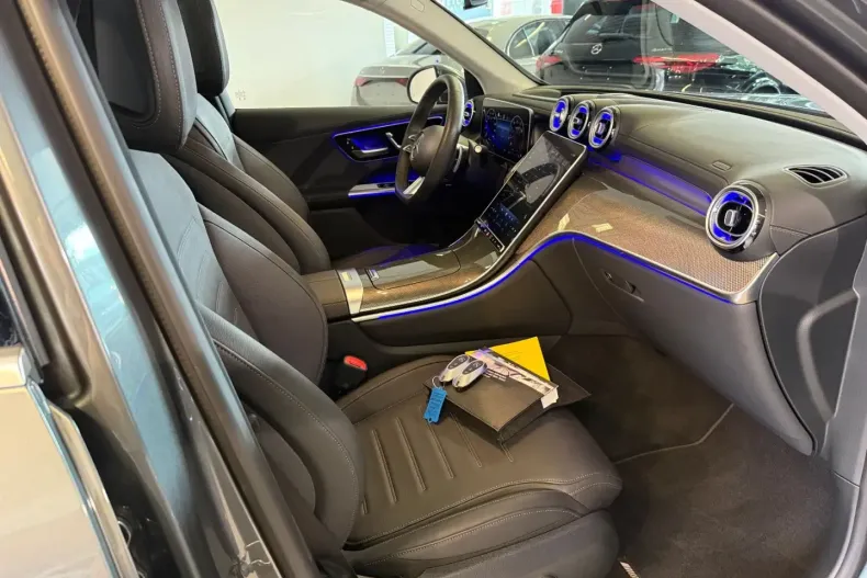Mercedes-Benz GLC 300 din 2023 cu 9.406 km - oferta MER172155 - foto 10
