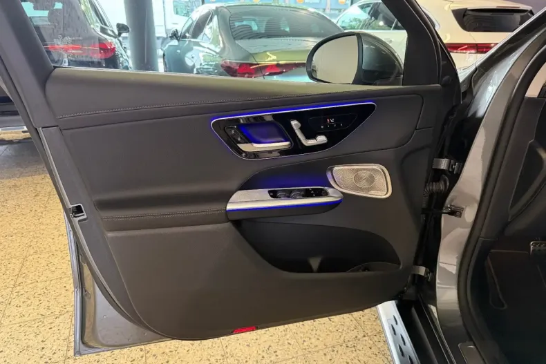 Mercedes-Benz GLC 300 din 2023 cu 9.406 km - oferta MER172155 - foto 14