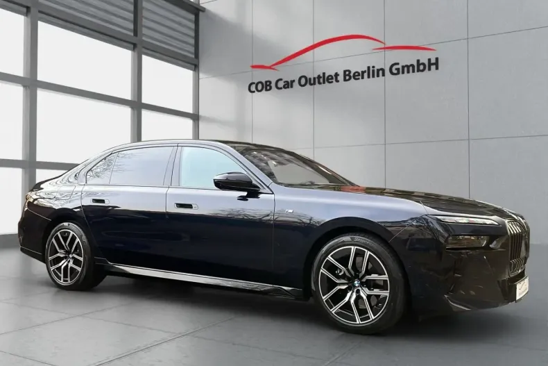 BMW 740 din 2024 cu 42.890 km - oferta BMW172167 - foto 1