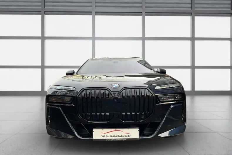 BMW 740 din 2024 cu 42.890 km - oferta BMW172167 - foto 4