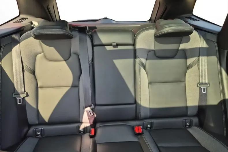 Volvo XC60 din 2025 cu 7.500 km - oferta VOL172169 - foto 19