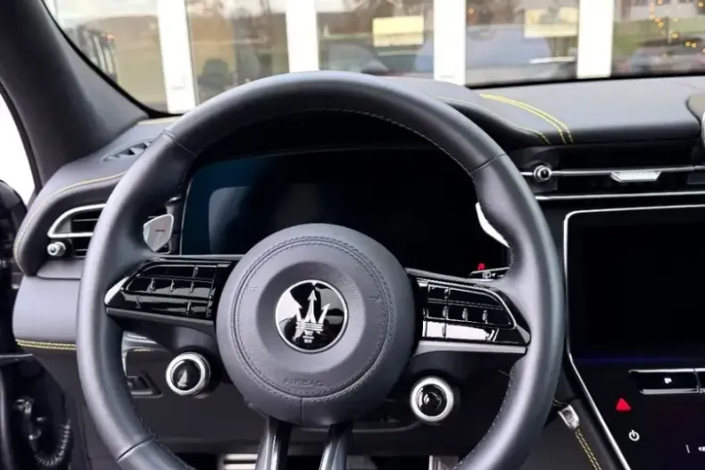 Maserati Grecale din 2023 cu 25.000 km - oferta MAS172174 - foto 30