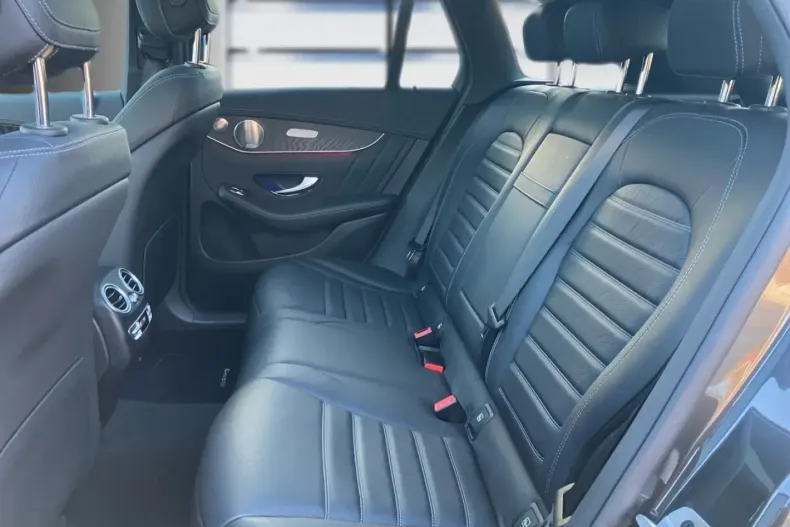 Mercedes-Benz GLC 300 din 2021 cu 83.164 km - oferta MER172183 - foto 8