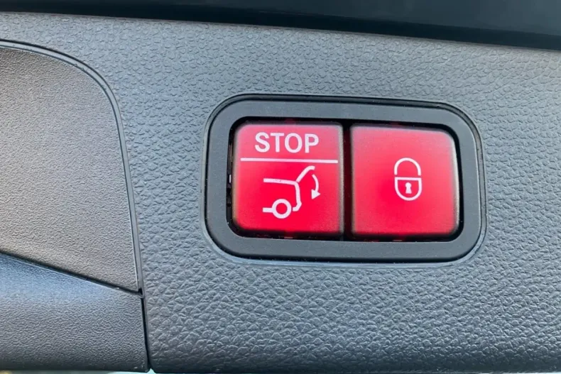 Mercedes-Benz GLC 300 din 2021 cu 83.164 km - oferta MER172183 - foto 15