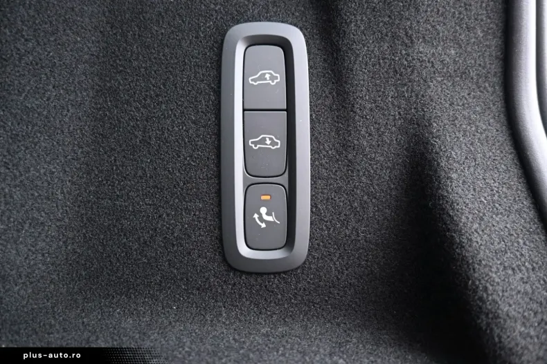 Volvo XC60 din 2025 cu 18.100 km - oferta VOL172186 - foto 17