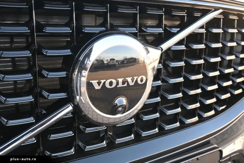 Volvo XC60 din 2025 cu 18.100 km - oferta VOL172187 - foto 9