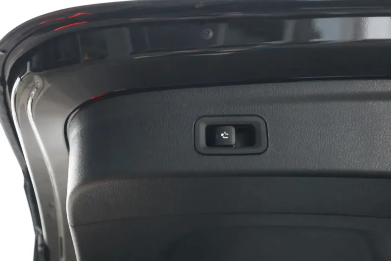 Mercedes-Benz GLE 350 din 2022 cu 47.718 km - oferta MER172189 - foto 26