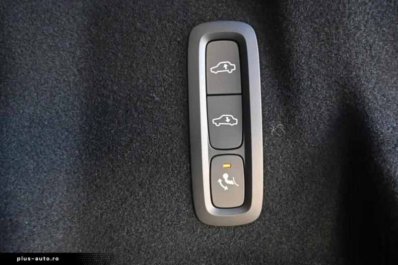 Volvo XC60 din 2025 cu 19.000 km - oferta VOL172191 - foto 17