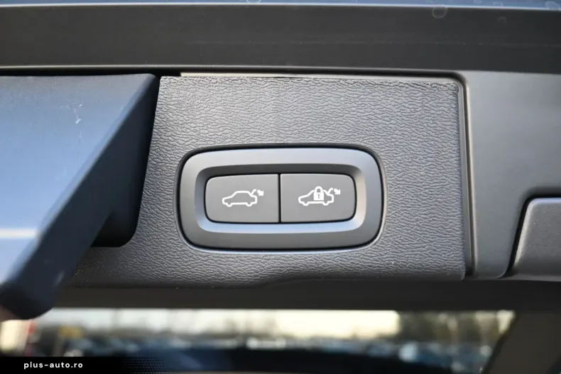 Volvo XC60 din 2025 cu 19.000 km - oferta VOL172191 - foto 19