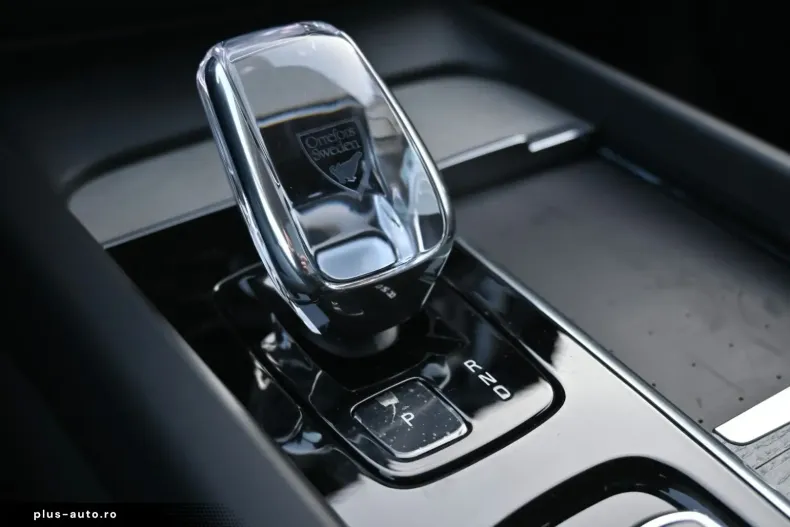 Volvo XC60 din 2025 cu 19.000 km - oferta VOL172191 - foto 25