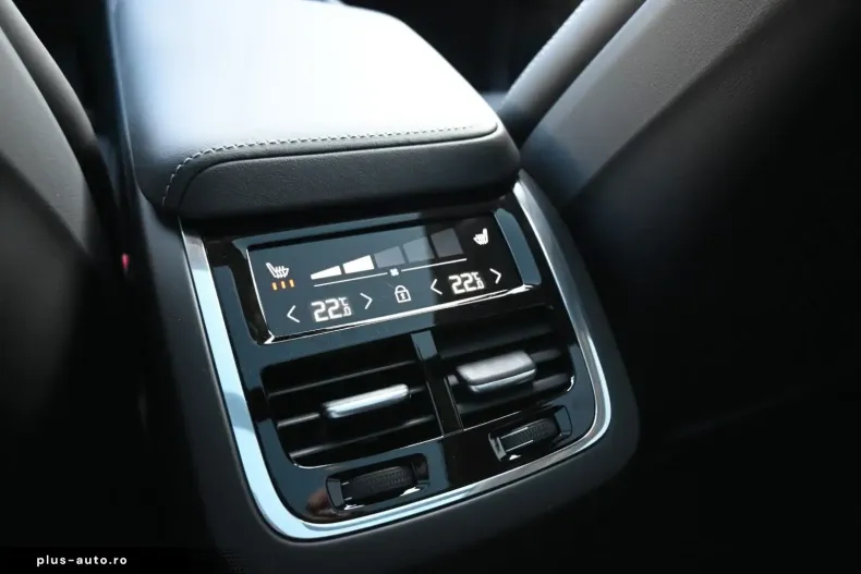 Volvo XC60 din 2025 cu 19.000 km - oferta VOL172191 - foto 26