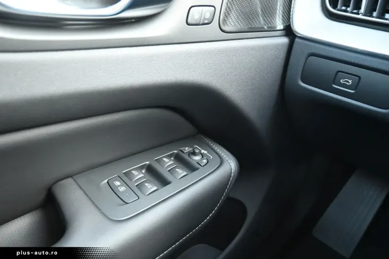 Volvo XC60 din 2025 cu 19.000 km - oferta VOL172191 - foto 28