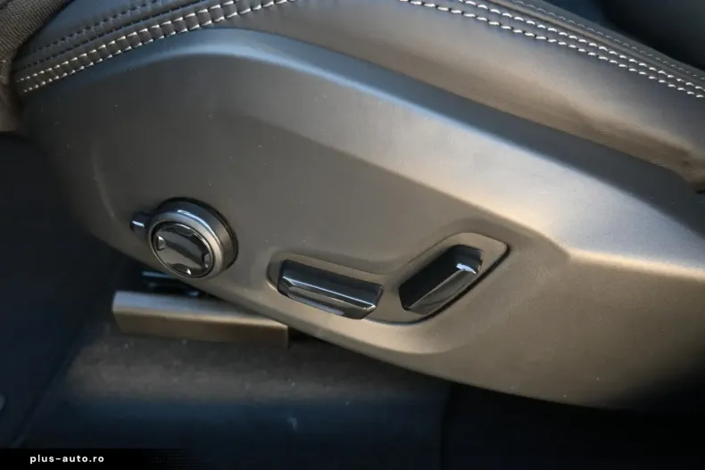 Volvo XC60 din 2025 cu 19.000 km - oferta VOL172191 - foto 30