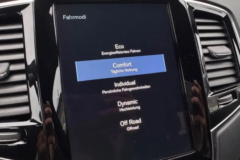 Volvo XC90 din 2022 cu 94.750 km - oferta VOL172197 - foto 15