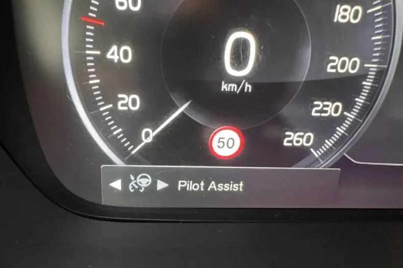 Volvo XC90 din 2022 cu 94.750 km - oferta VOL172197 - foto 16