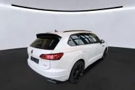 Volkswagen Touareg din 2021 cu 13.000 km - oferta VOL172205 - foto 2