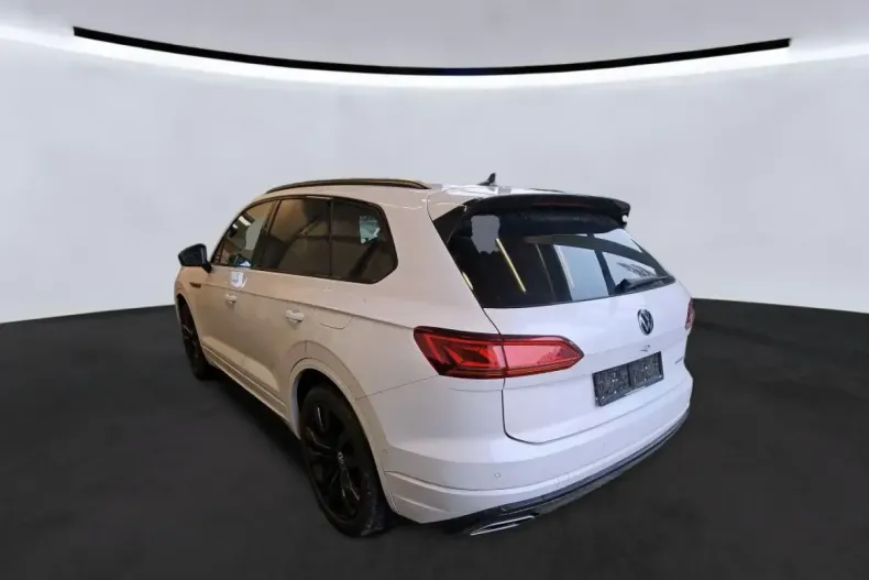 Volkswagen Touareg din 2021 cu 13.000 km - oferta VOL172205 - foto 4